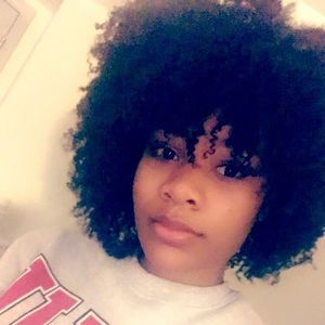 Meet your Posher, Candyce